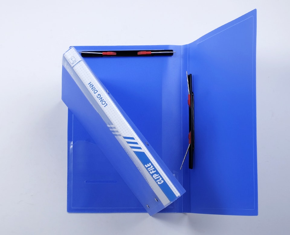 Bìa 02 lò xo A4 - Nhưa trong hoặc đục LĐ Bìa 02 lò xo A4 - Nhưa trong hoặc đục LĐ